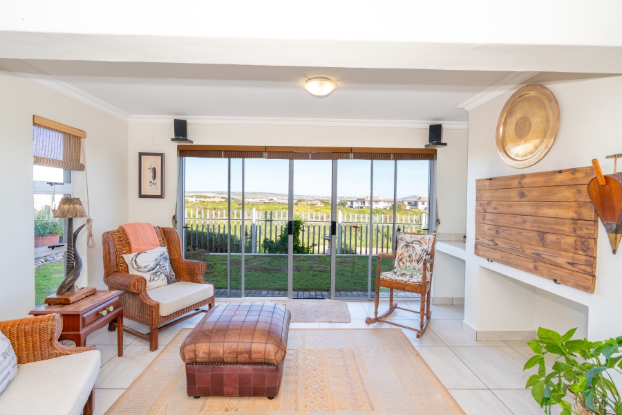 4 Bedroom Property for Sale in Sunset Estate Western Cape